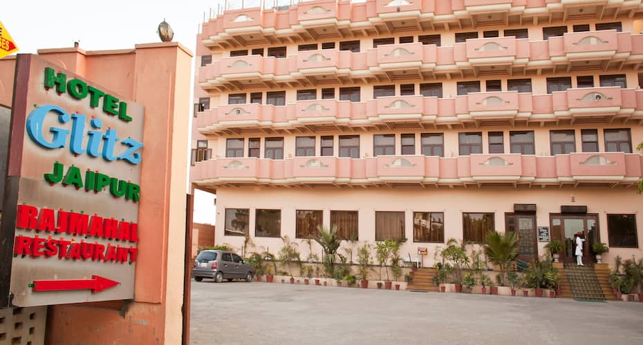 Hotel Glitz, Jaipur 1